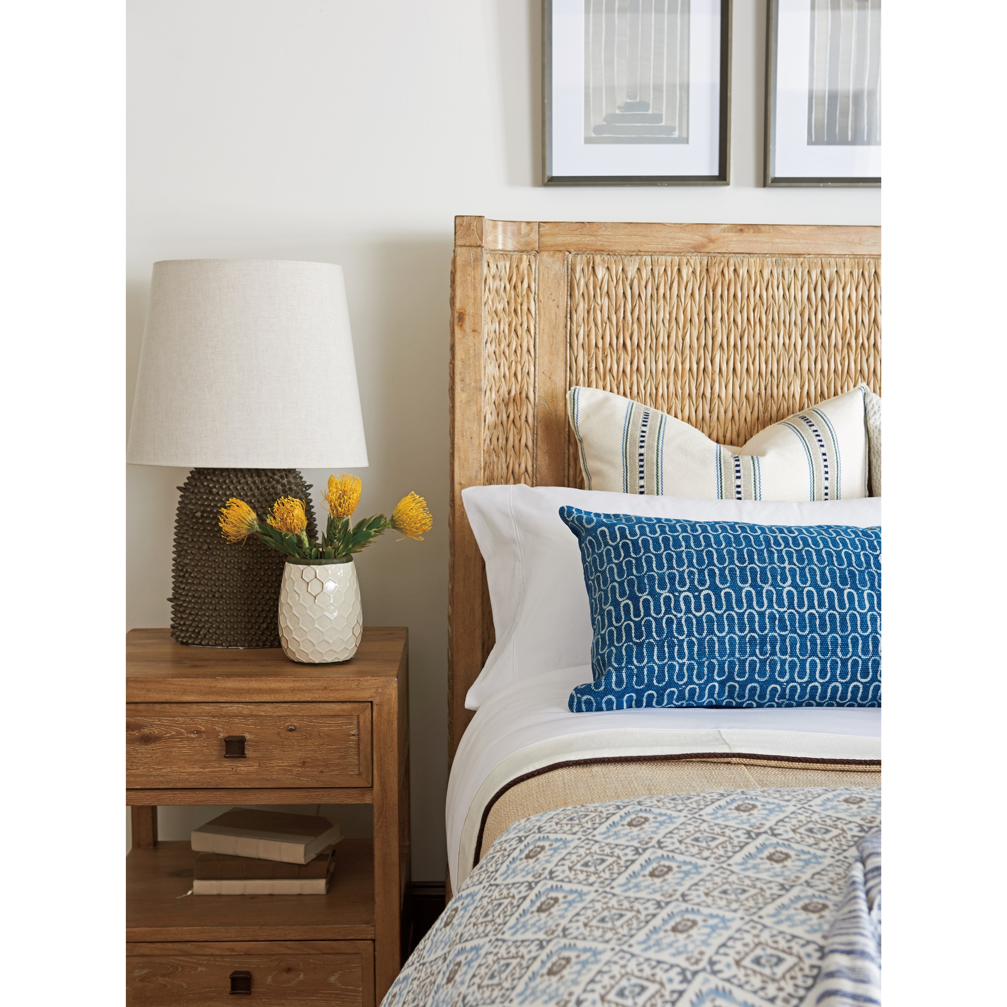 Tommy Bahama Home Los Altos 347796724 Ivory Coast Queen Size Bed with